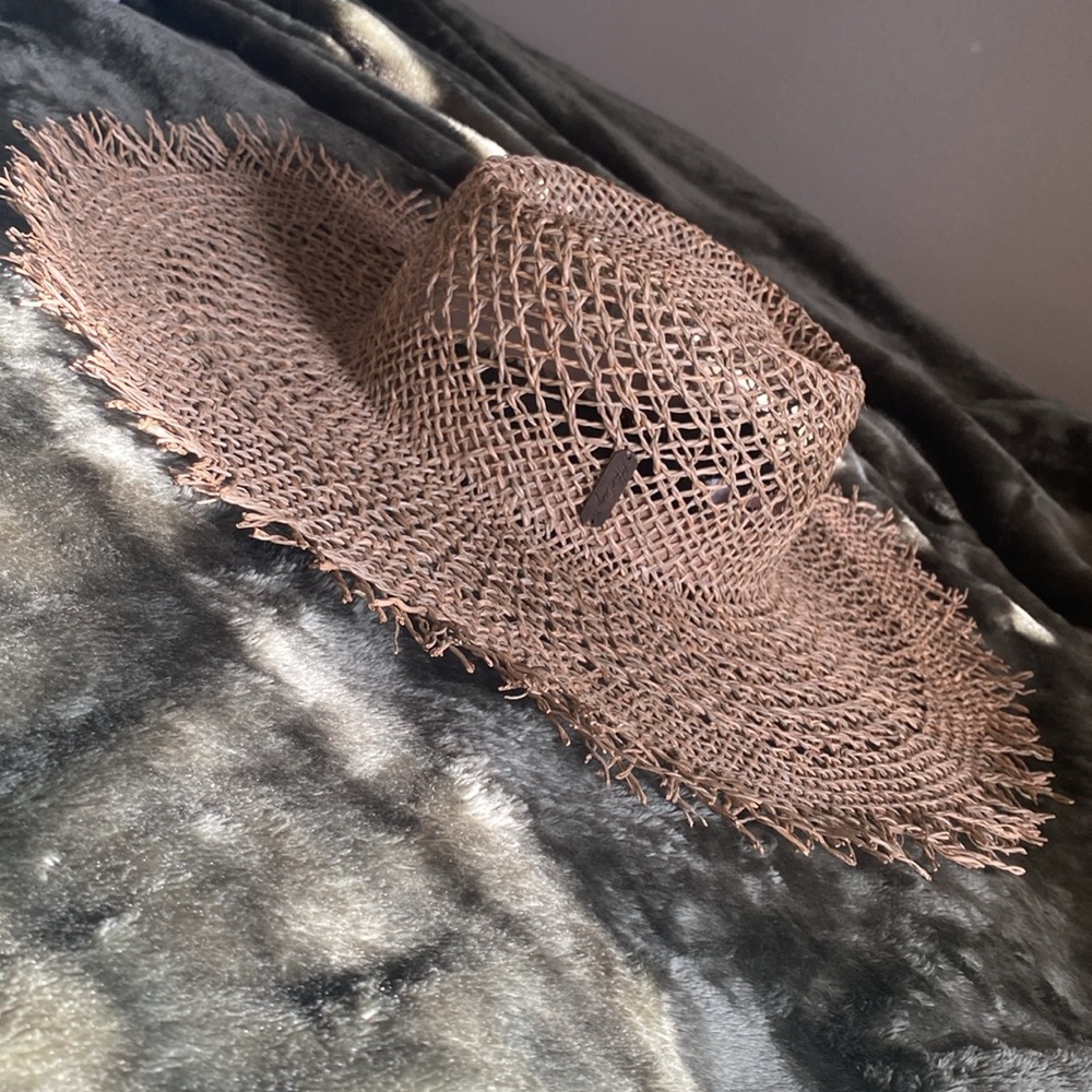 HURLEY Tan Wide-Brimmed Sun Lisbon Straw Hat with Natural Weave NWT - Picture 11 of 16